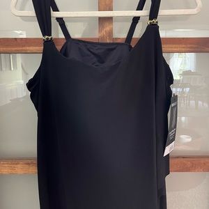 Miraclesuit top-black size 16w